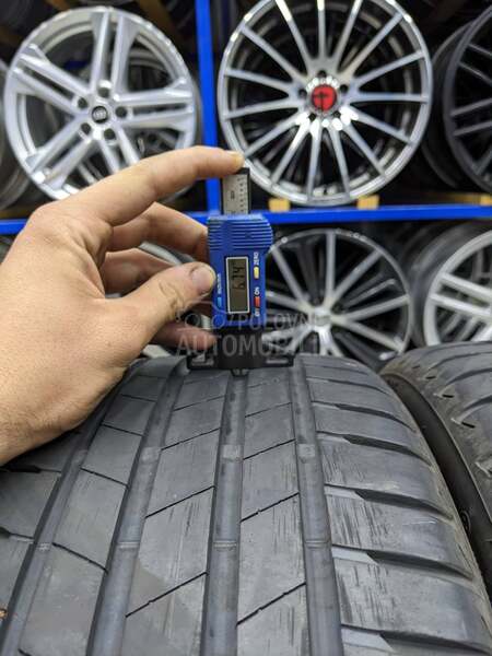 Bridgestone 215/40 R18 Letnja