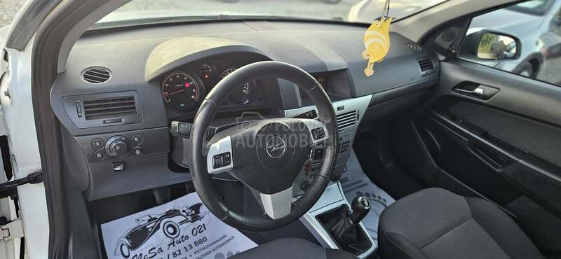Opel Astra H 1.6B/G.A.S