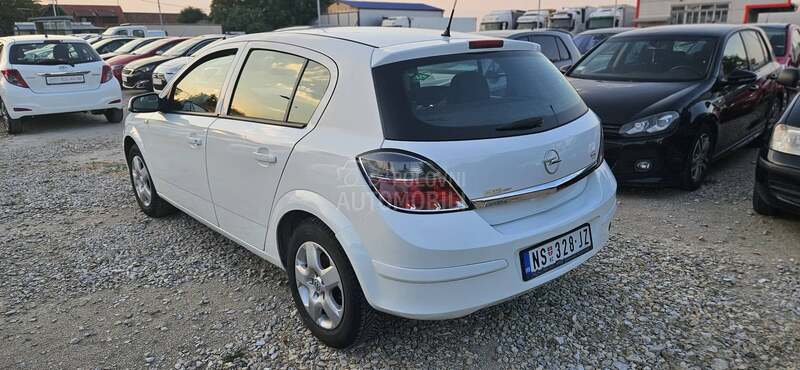 Opel Astra H 1.6B/G.A.S