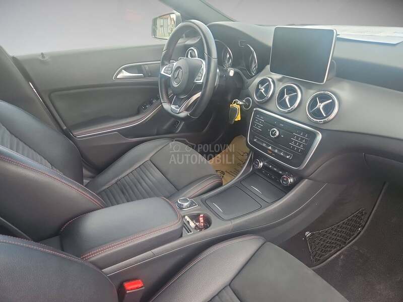 Mercedes Benz CLA 200 