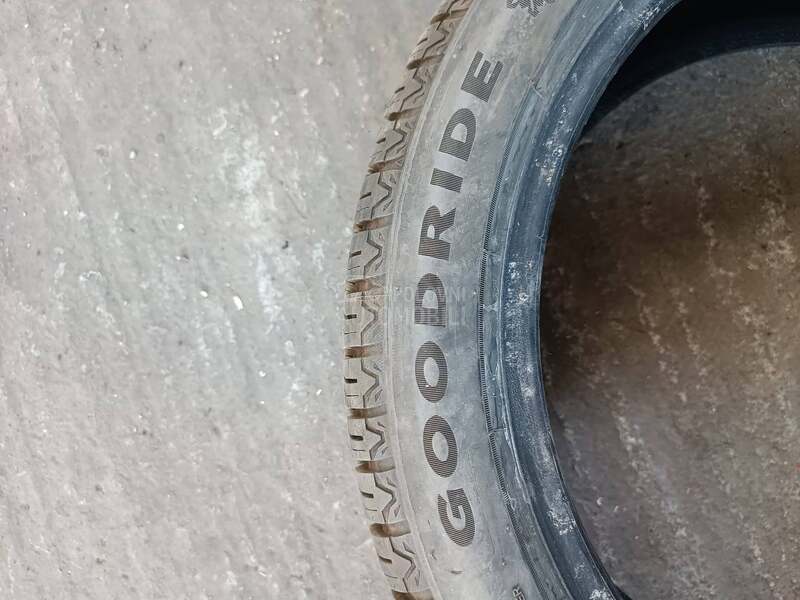 Goodride 195/45 R16 Zimska