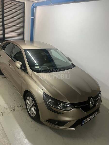 Renault Megane Limunzina