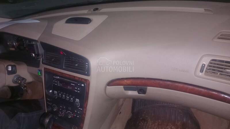 Volvo V70 2.4