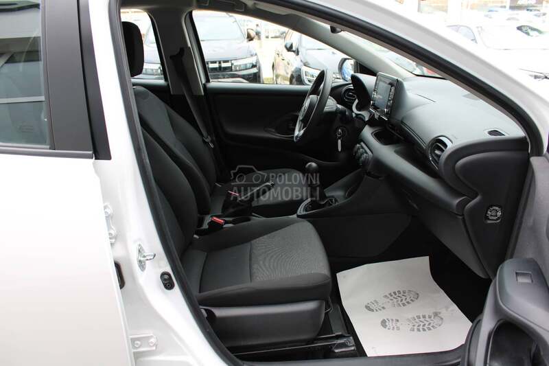 Toyota Yaris 1.0