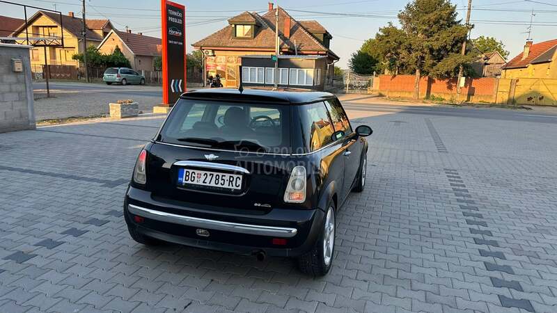 MINI Cooper R E G 04.2026
