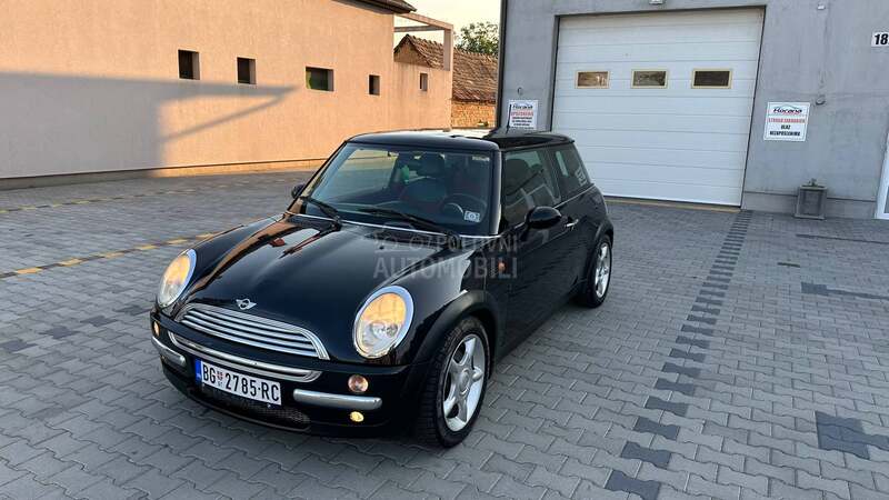 MINI Cooper R E G 04.2026