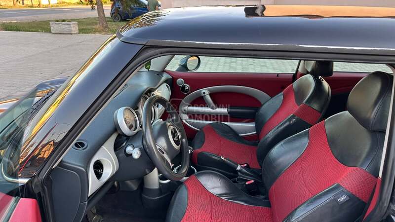 MINI Cooper R E G 04.2026