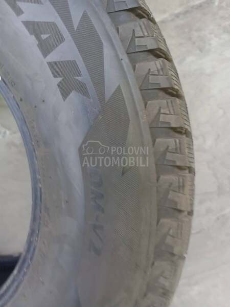 Bridgestone 265/70 R16 Zimska