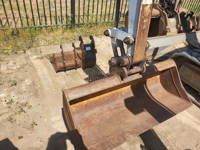 Takeuchi TB125