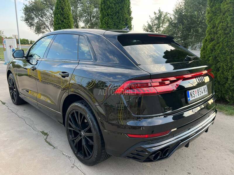 Audi Q8 S LINE /PANO/ MATRIX