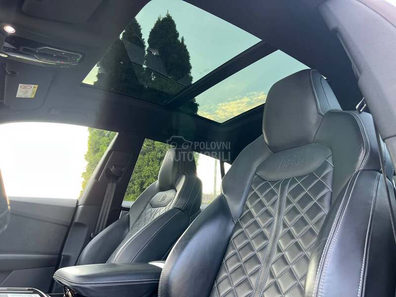 Audi Q8 S LINE /PANO/ MATRIX