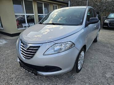 Lancia Ypsilon 1.2 TNG CHIC