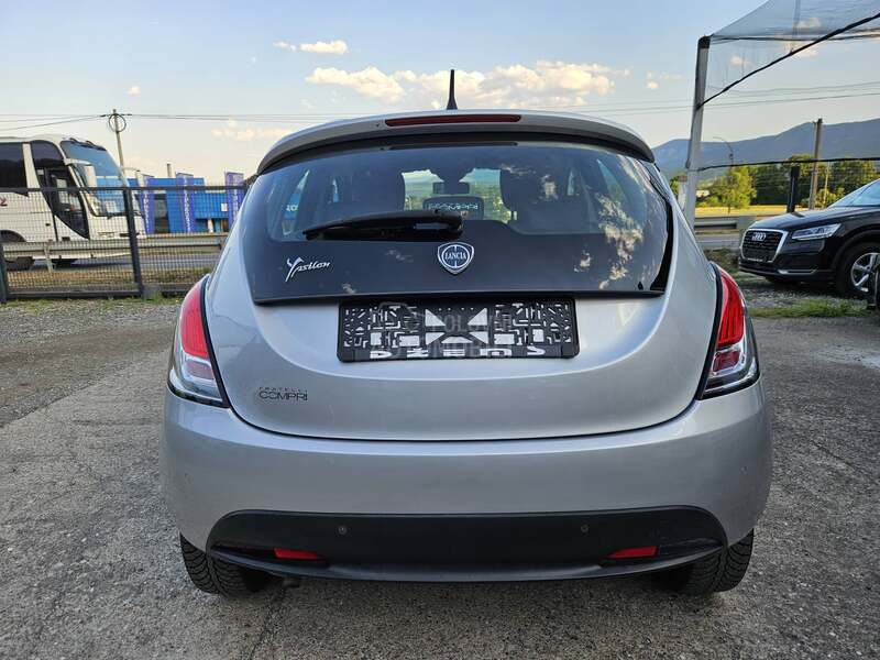 Lancia Ypsilon 1.2 TNG CHIC