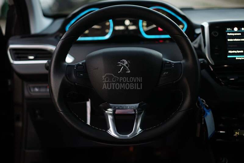 Peugeot 2008 1.5HDi ALLURE 61000