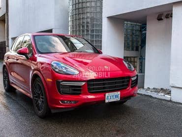 Porsche Cayenne 15-18 god -  kompletan auto u delovima