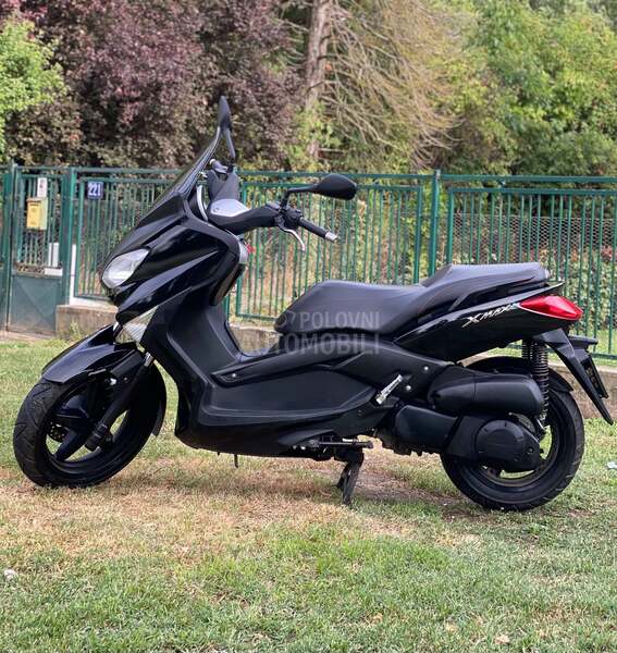 Yamaha xmax