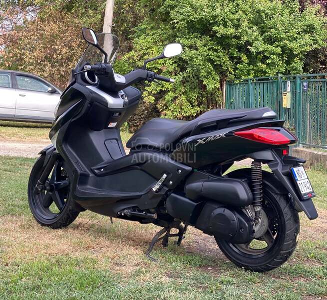 Yamaha xmax