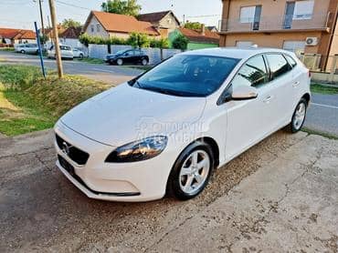 Volvo V40 2.0D
