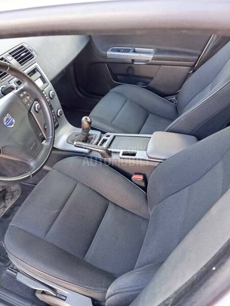 Volvo V50 D2