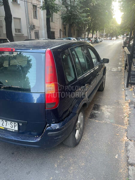Ford Fusion 