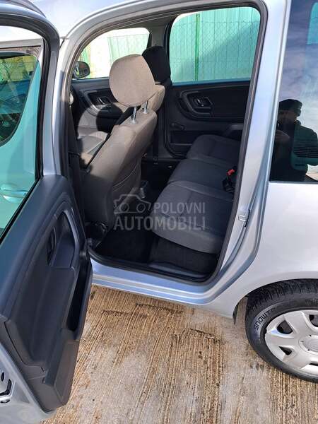 Škoda Roomster 