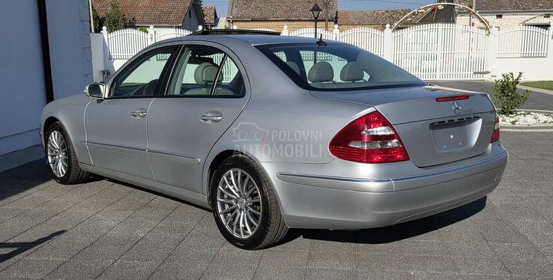 Mercedes Benz E 320 USA