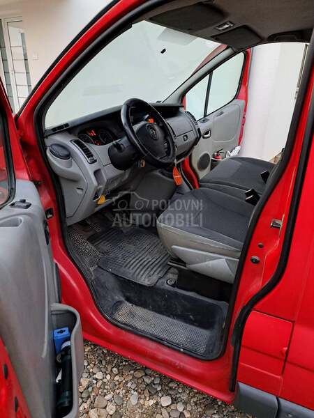 Opel Vivaro 