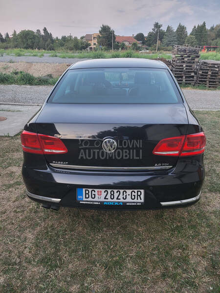 Volkswagen Passat B7 2.0TDI DSG R LINE