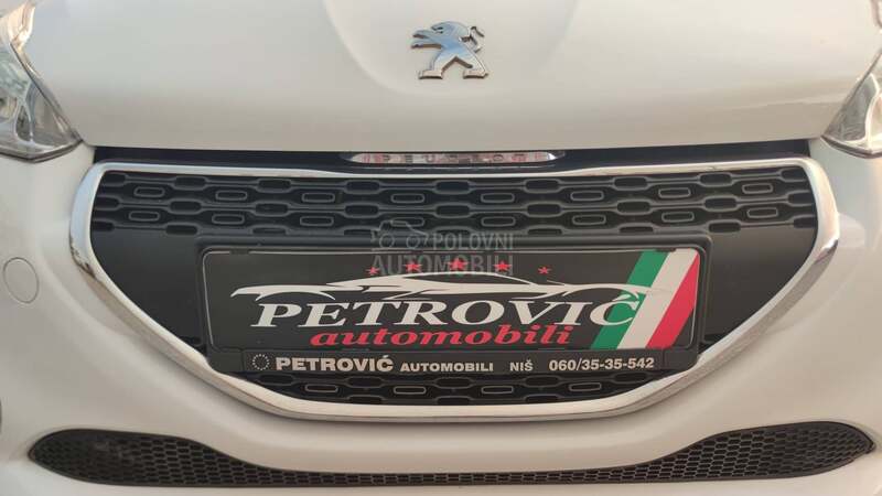 Peugeot 208 1.4 E-HDi /STYLE/NOV