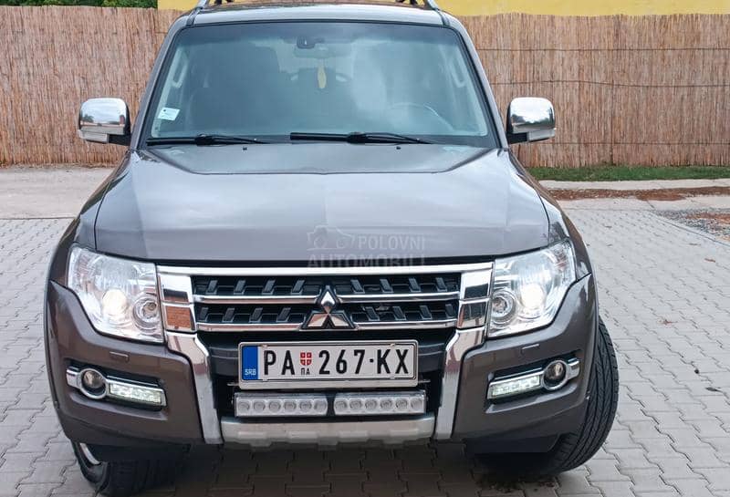 Mitsubishi Pajero N1