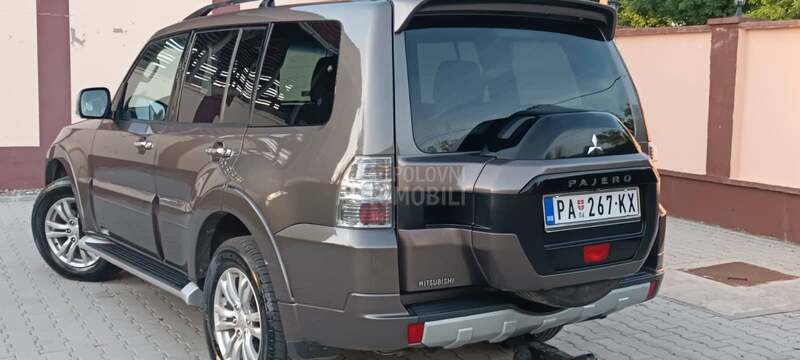 Mitsubishi Pajero N1