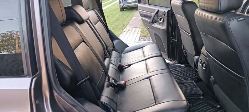 Mitsubishi Pajero N1