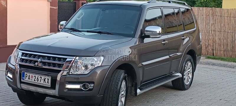Mitsubishi Pajero N1