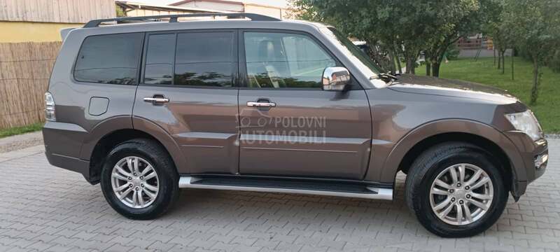 Mitsubishi Pajero N1