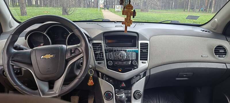 Chevrolet Cruze LS