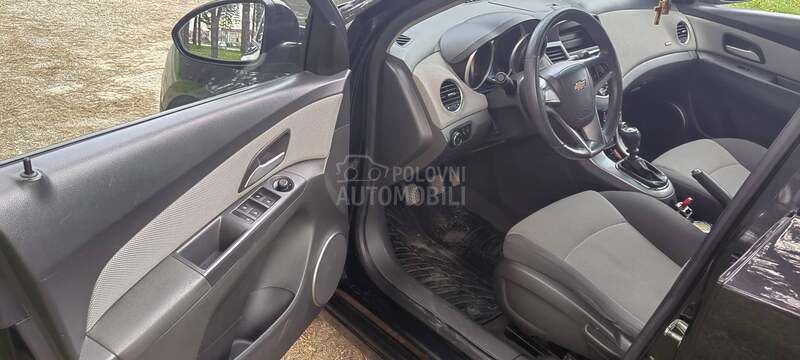 Chevrolet Cruze LS