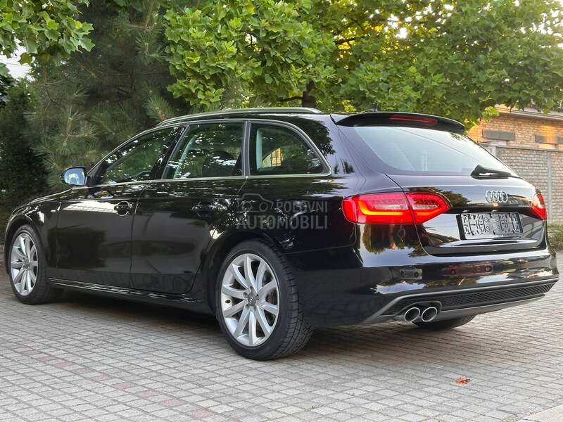 Audi A4 2.0TDISline/Sport/