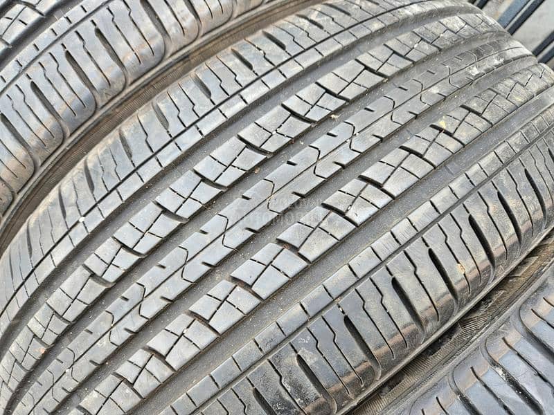 Kumho 225/55 R19 Letnja