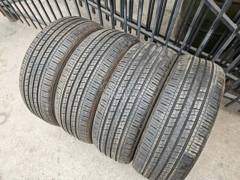 Kumho 225/55 R19 Letnja