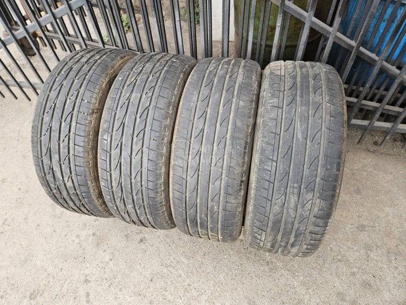 Bridgestone 235/45 R19 Letnja
