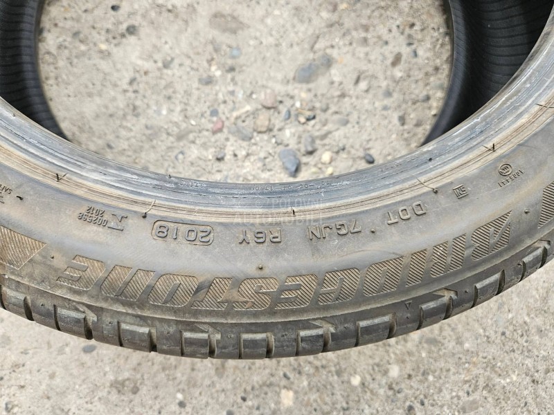 Bridgestone 235/45 R19 Letnja