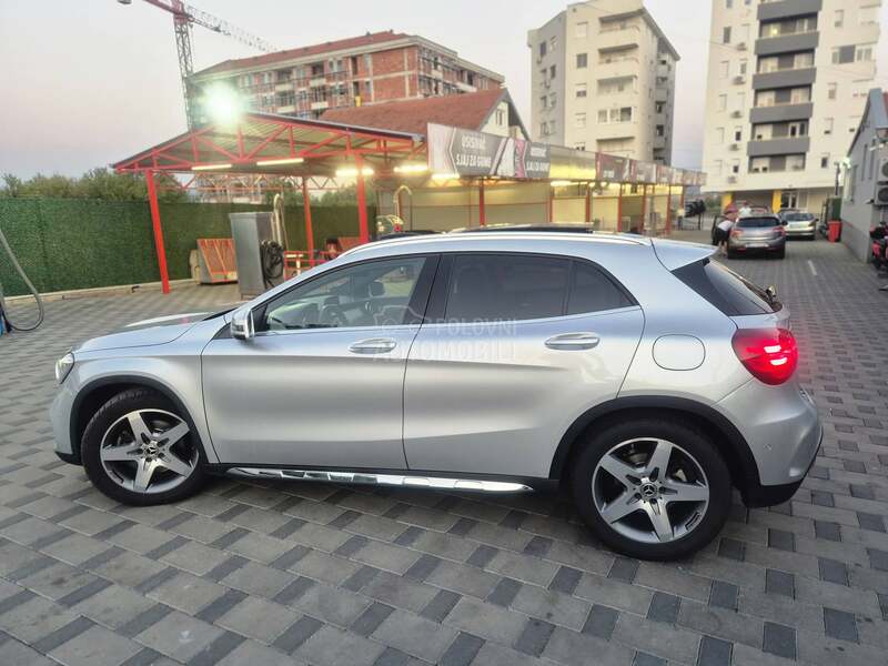 Mercedes Benz GLA 220 AMG 4MATIC