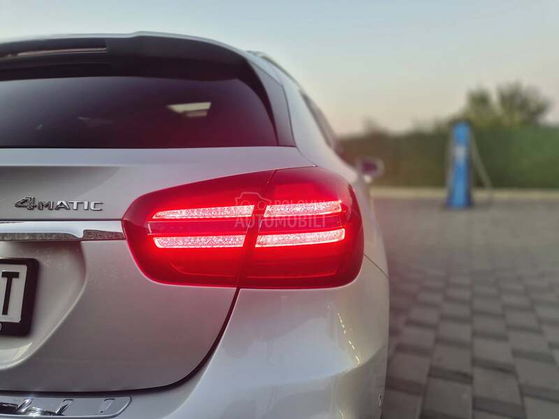 Mercedes Benz GLA 220 AMG 4MATIC