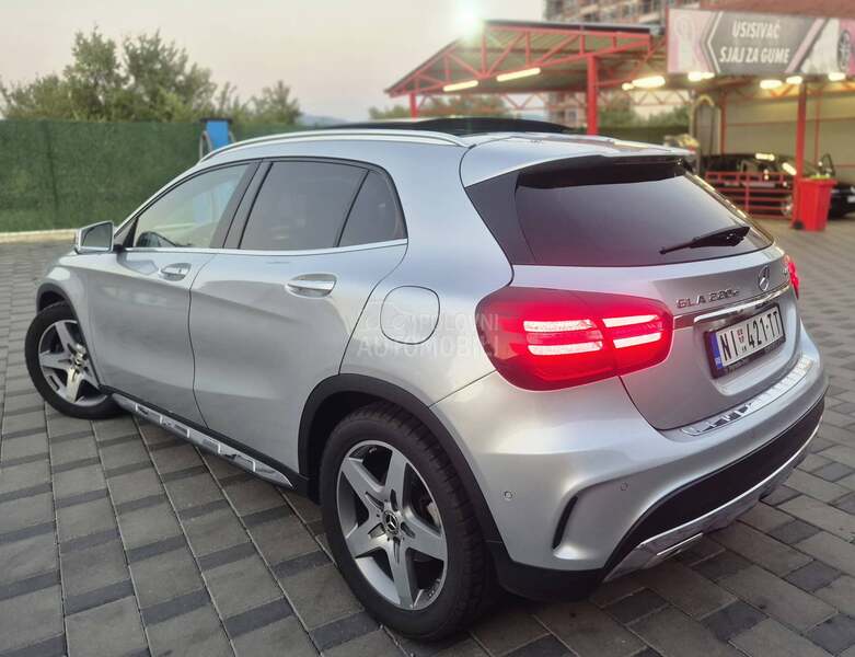 Mercedes Benz GLA 220 AMG 4MATIC