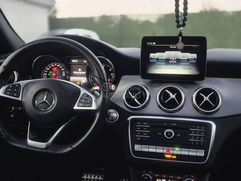 Mercedes Benz GLA 220 AMG 4MATIC