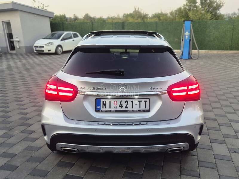 Mercedes Benz GLA 220 AMG 4MATIC