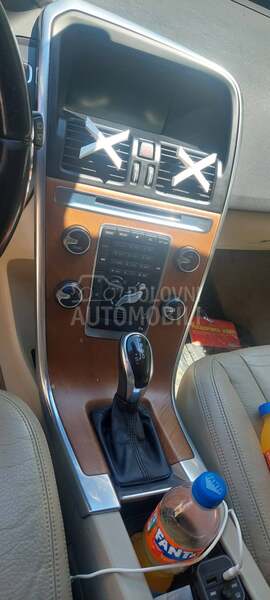 Volvo XC60 2.4  D4