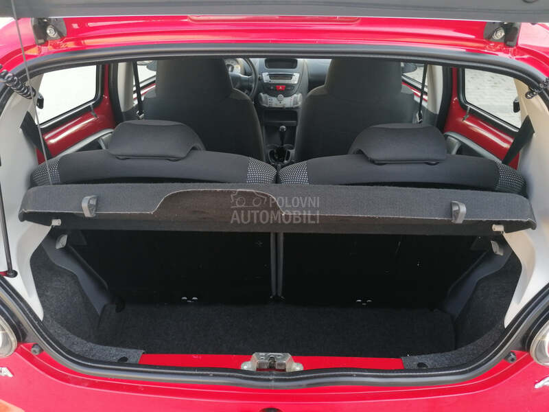 Toyota Aygo 1.0i COOL CH