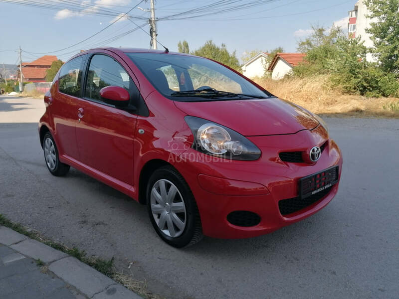 Toyota Aygo 1.0i COOL CH