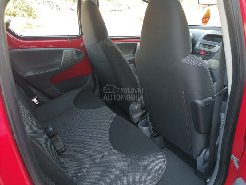 Toyota Aygo 1.0i COOL CH